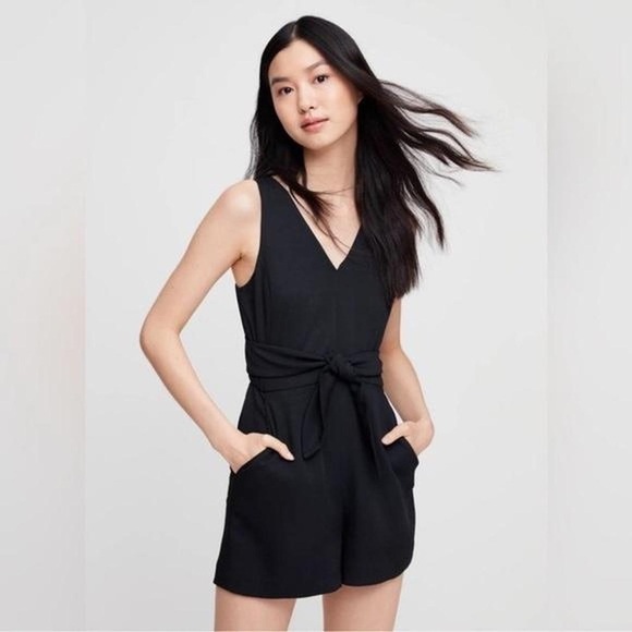Wilfred Pants - NWT Wilfred Ecoulement Romper in Black size 10